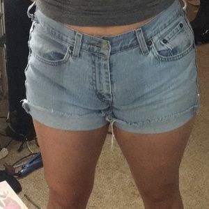 Distressed Levi high waist shorts